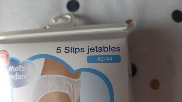Paquets slips jetables 42/44 - photo numéro 2