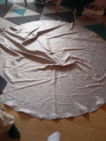 Grande nappe ronde taupe