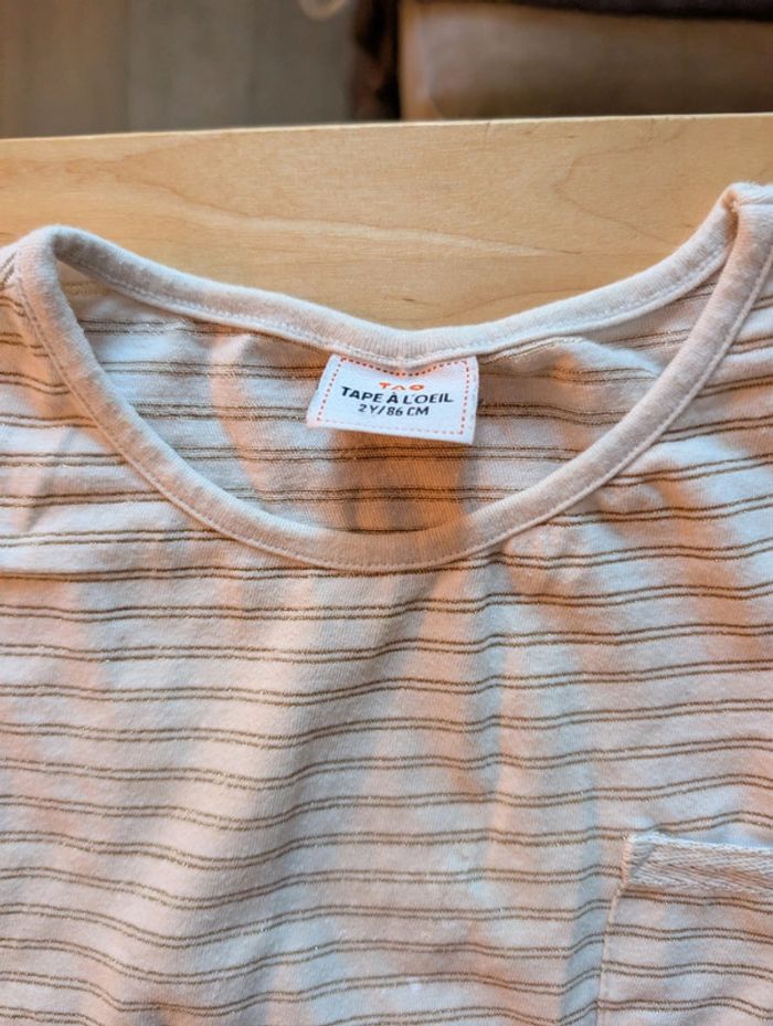 Lot de 2 t-shirts 2 ans - photo numéro 5