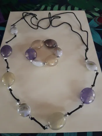 Jolie parure fantaisie sautoir et bracelet