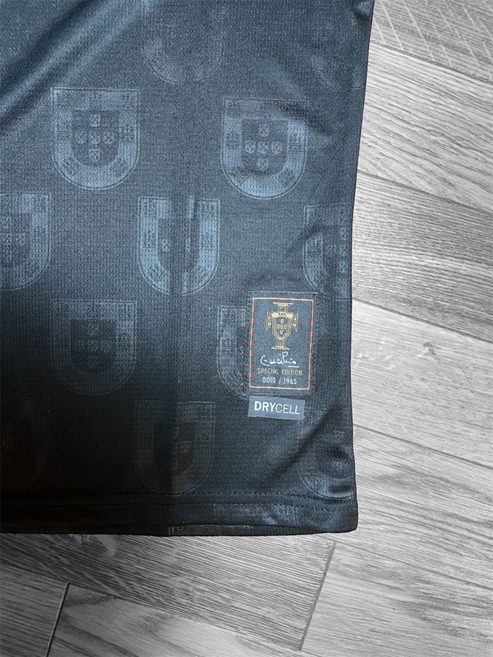 Maillot Portugal Eusebio - photo numéro 4