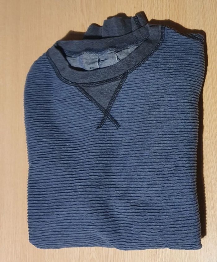 pull diesel taille m - photo numéro 4