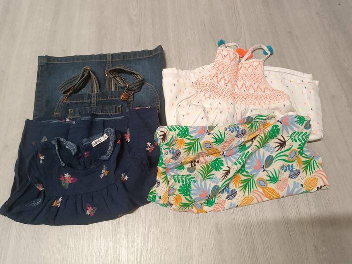 Lot de vêtements - photo numéro 2