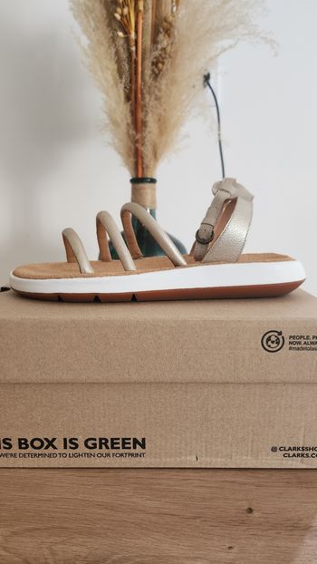 Sandales Clarks – modèle Jemsa Style couleur Champagne Lea taille 40