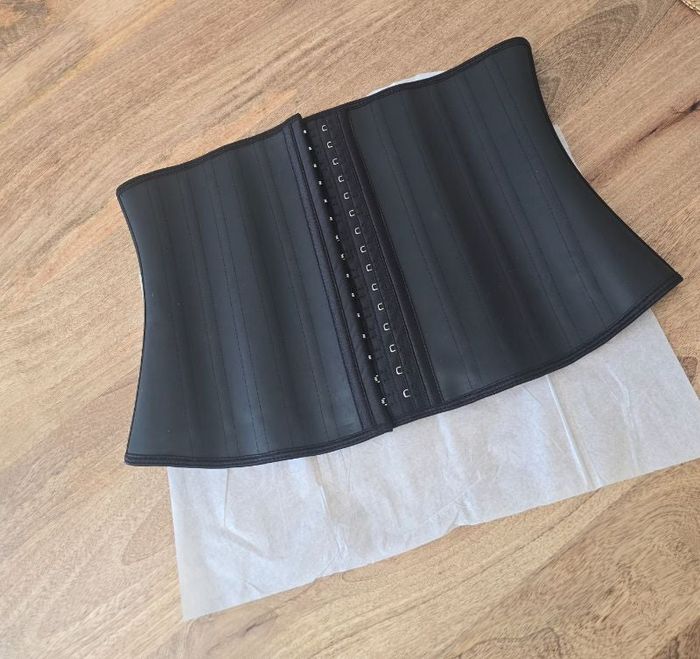 Waist shaper Corset gainant amincissant et sculptant
