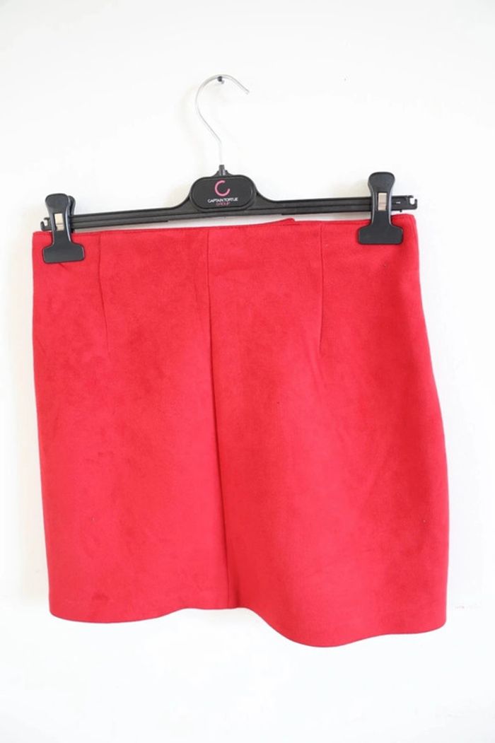 C40 jupe rouge bershka S - photo numéro 2