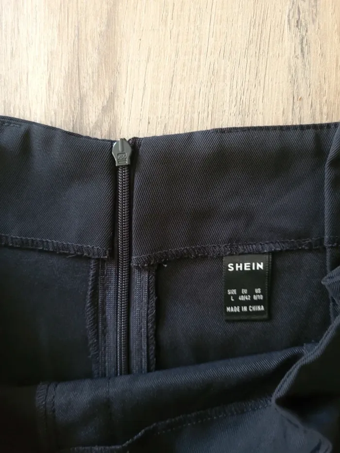 Short noir - photo numéro 2