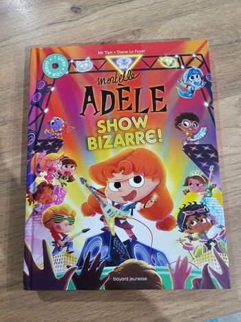 ADELE MORTELLE LIVRE SHOW BIZARRE + CD