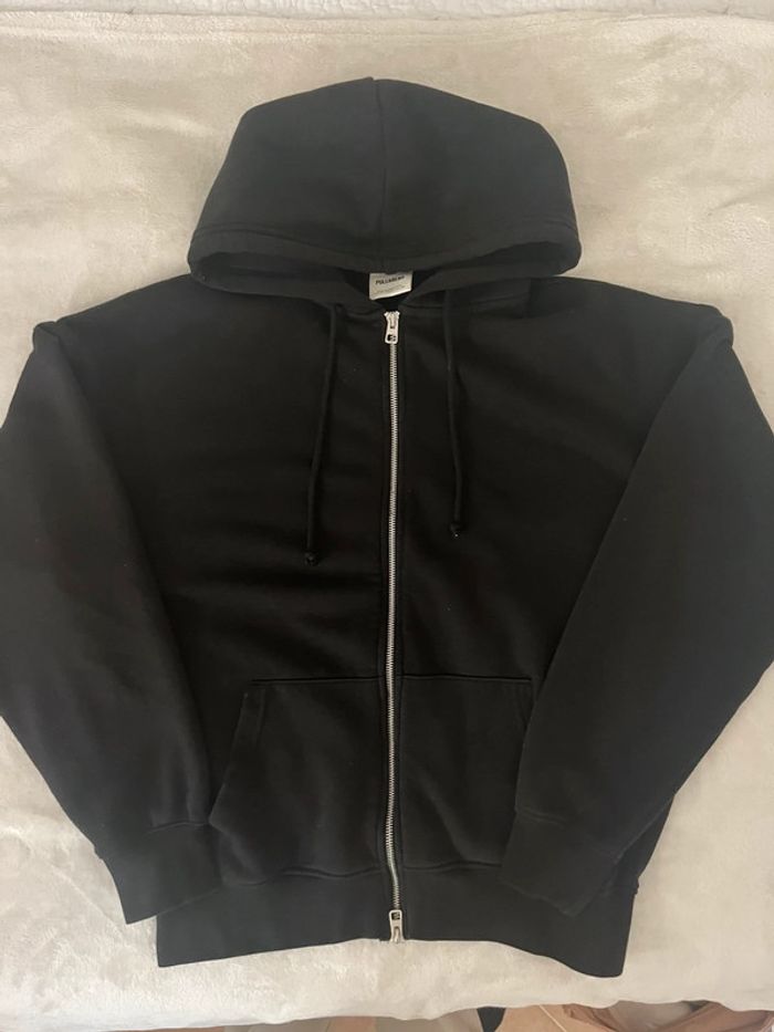 sweat noir pull&bear