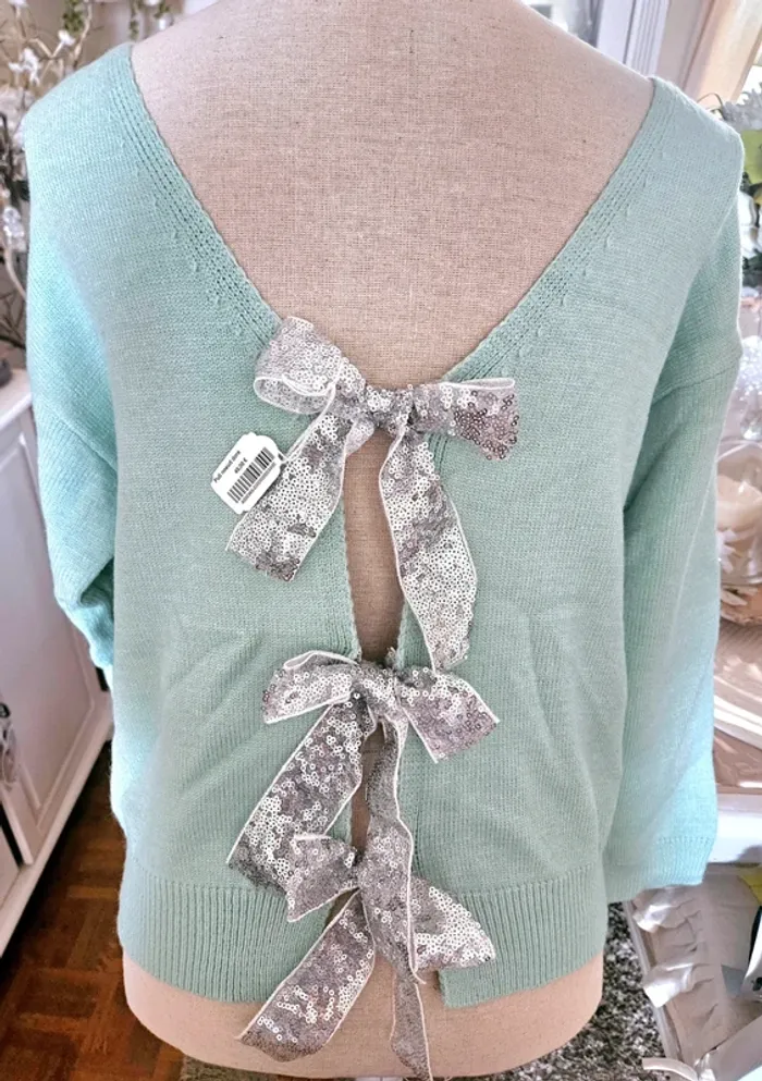 Pull vert d'eau avec noeuds au dos Taille 40/42 Neuf - photo numéro 4