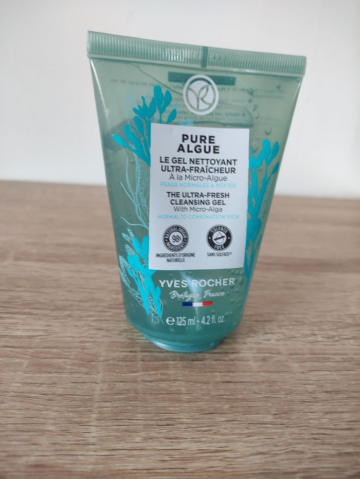 Gel nettoyant "Yves Rocher"