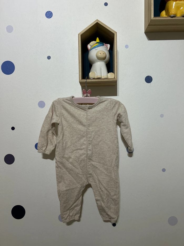Grenouillère beige à pois blanc sans pieds 62-68cm