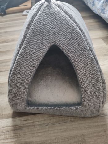 Panier fermé (tipi) chat ou petit chien