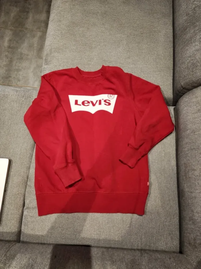 Pull levis taille 14 ans