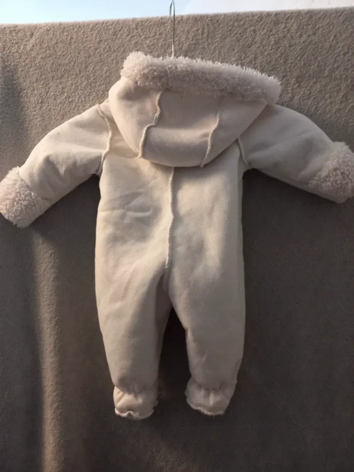 Combinaison bébé 1 mois - photo numéro 2
