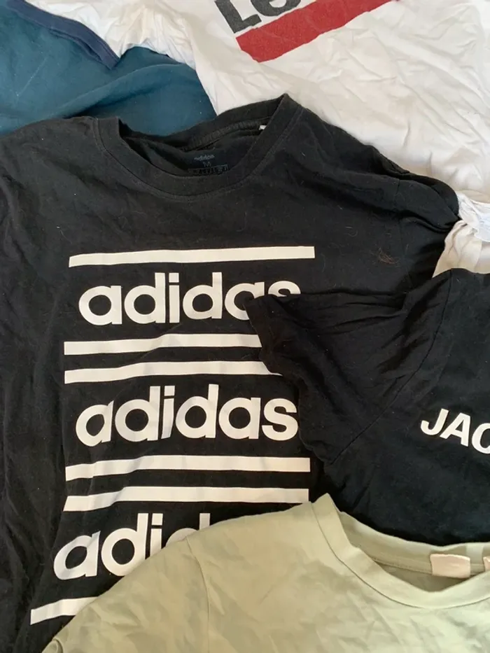 Lot de t-shirt de marque - photo numéro 2