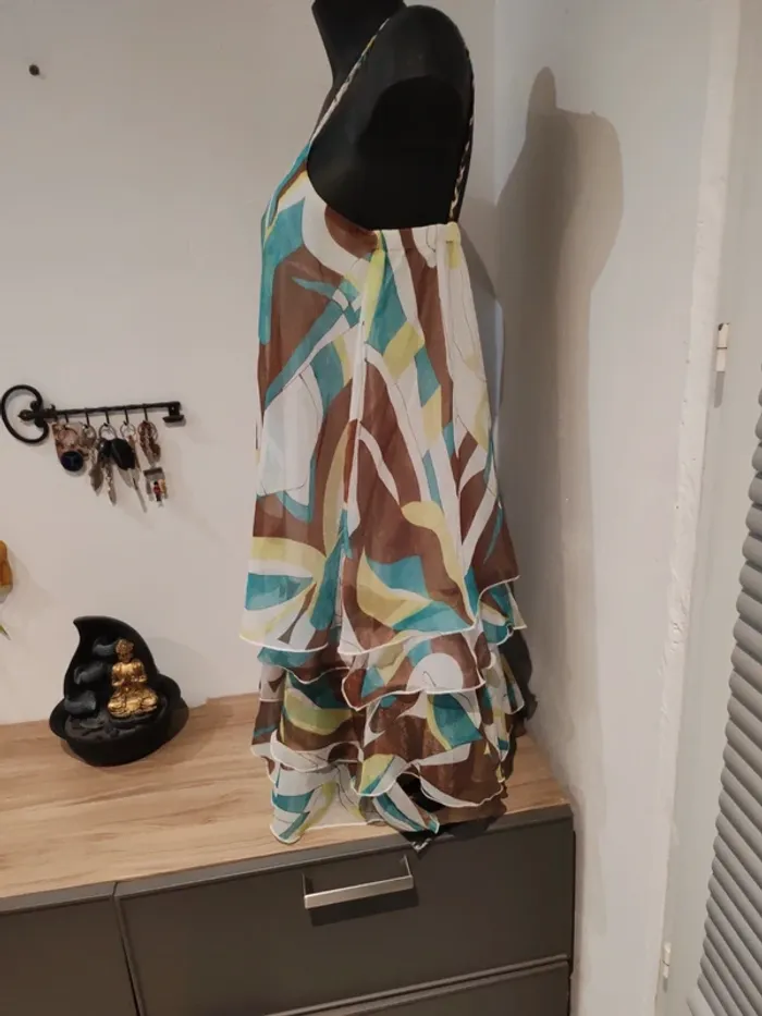Magnifique robe xanaka taille 40 - photo numéro 2