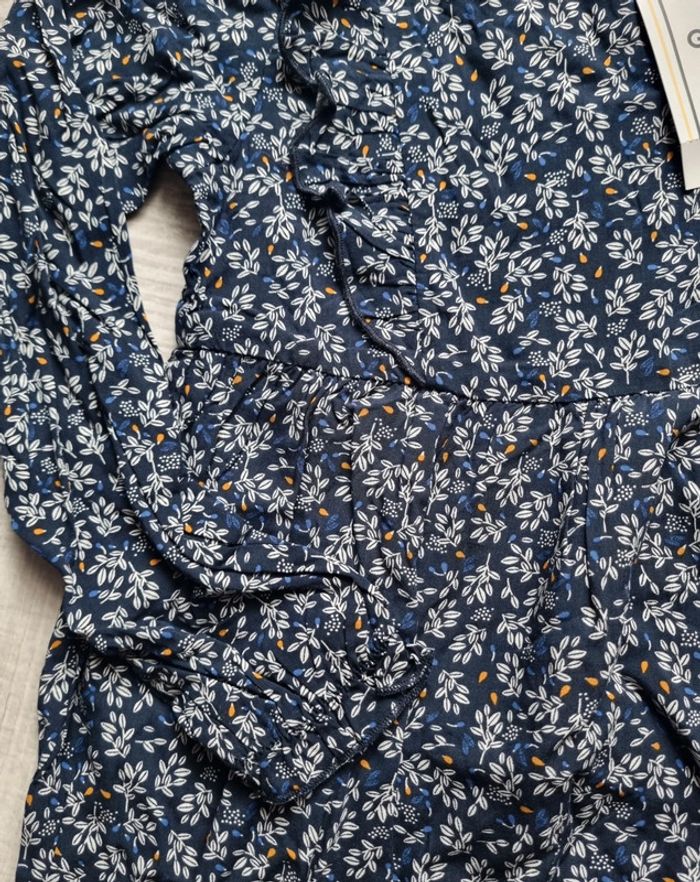 Robe manches longues fleuries et collant neuf - photo numéro 4