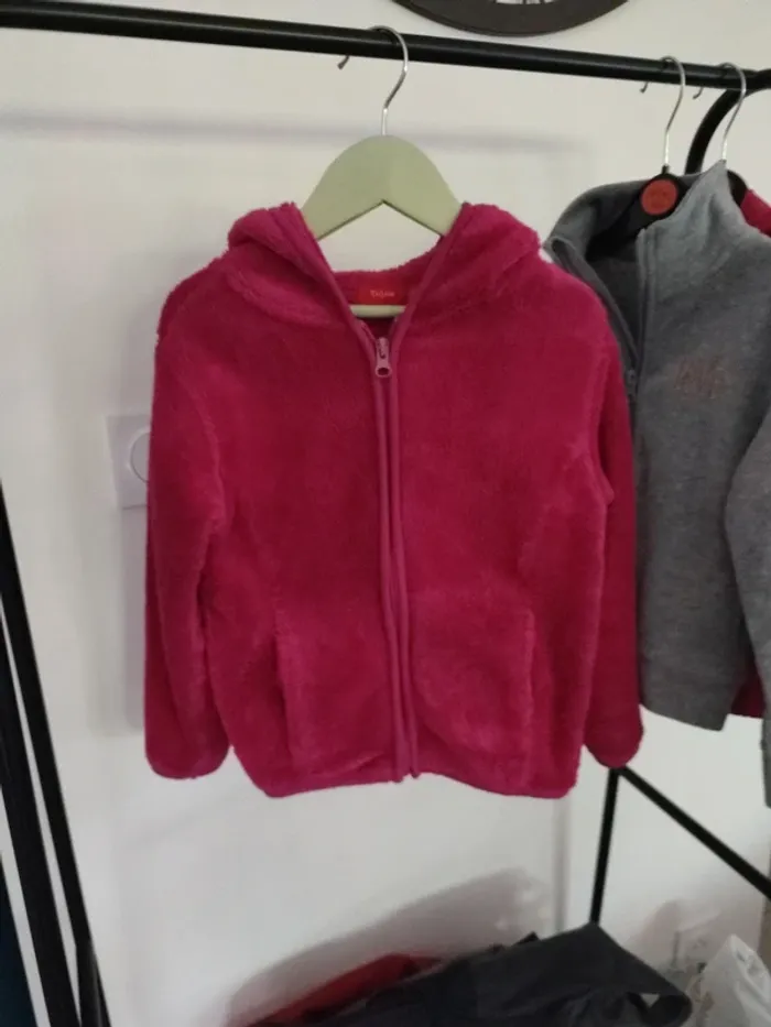 Lot veste 4/5ans - photo numéro 8