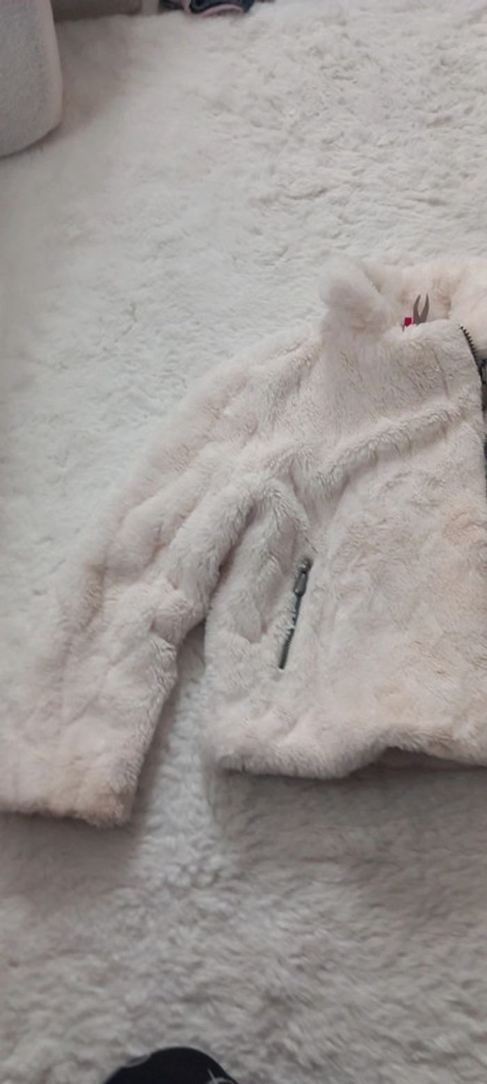 Veste fourrure 8ans - photo numéro 6