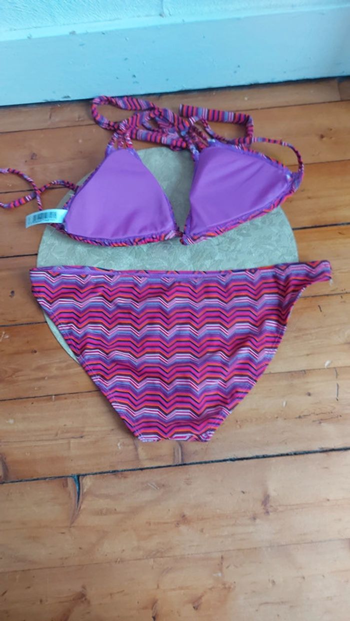 Maillot de bain 2 pièces violet- motif rayures/ collection U taille XXL/44 - photo numéro 2