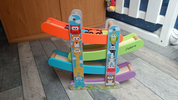 J'Adore - Piste de Course et 4 Voitures en Bois - photo numéro 3