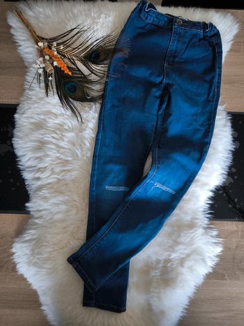 💙 Superbe jean Zara taille haute en 8 ans 💙