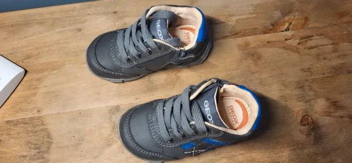 Chaussures garçon Geox neuve - photo numéro 2