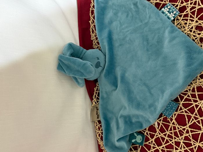 Doudou plat lapin NATTOU Lapidou vert bleu maxi doudou losange 65 cm - photo numéro 4