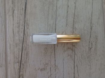 Soin cils sourcils "Le Rouge français"