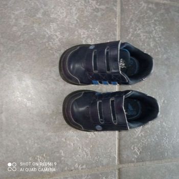 Baskets adidas taille 23