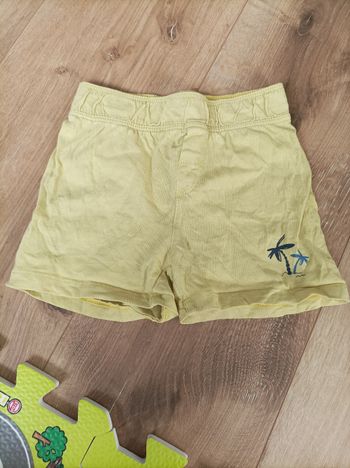 Short 3 ans jaune