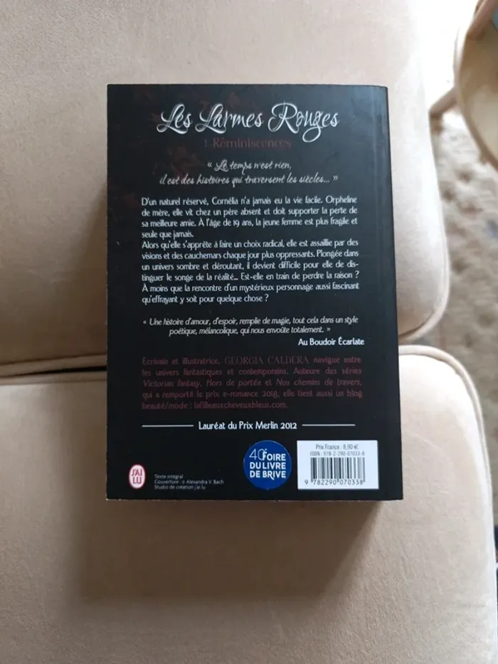 Roman Les larmes rouges - photo numéro 3