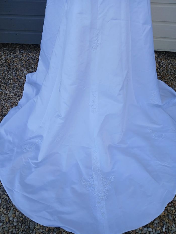robe de mariée taille 38/40 - photo numéro 11