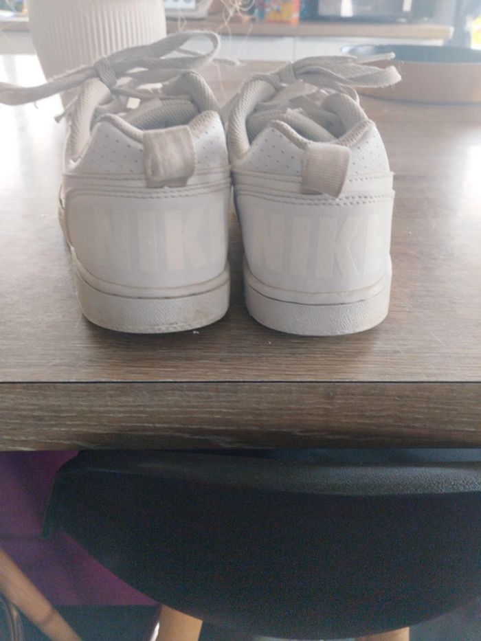 Basket Nike taille 36 - photo numéro 3