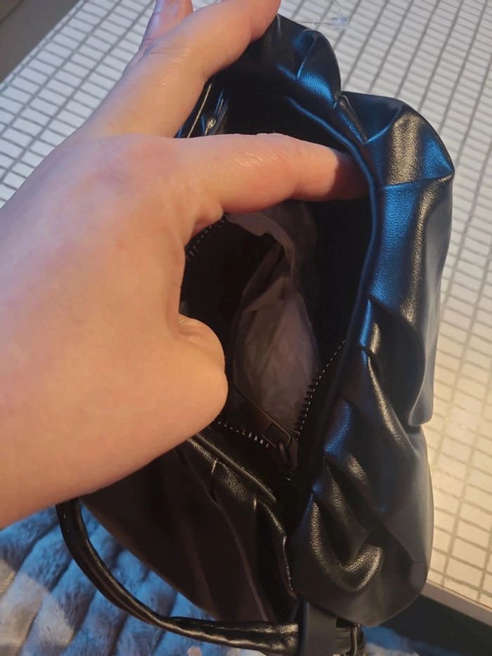 Petit sac en bandouillère noire - photo numéro 3