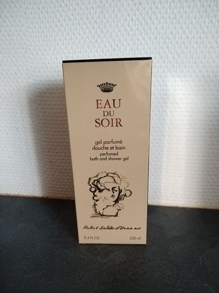 Gel douche et bain Eau du Soir Sisley neuf - photo numéro 2