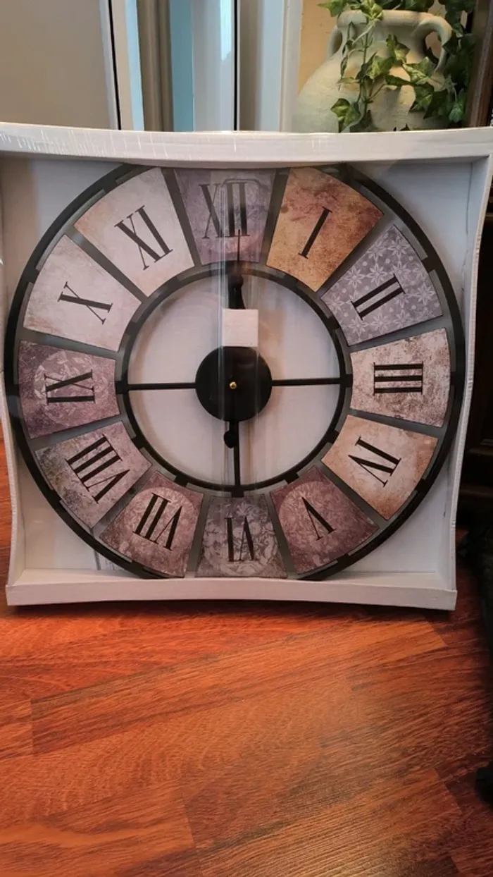 [NEUF] Grande horloge murale Vintage silencieuse en métal XXL Chiffres Romains rétro déco 50 cm - photo numéro 2