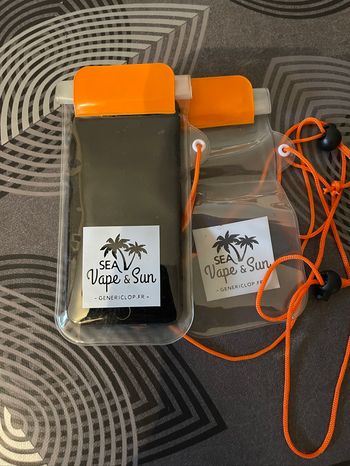 Lot de deux pochettes hermétiques portables