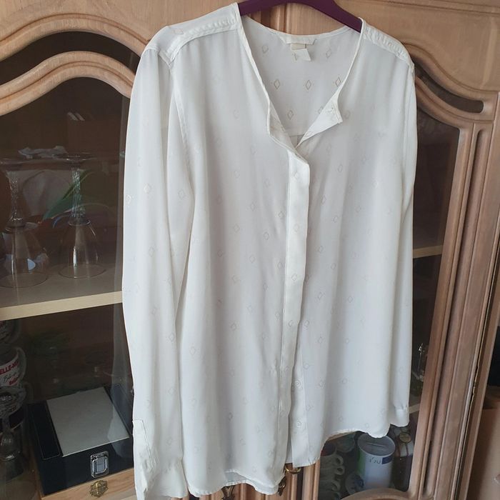 Chemise femme ecru H&M taille 42 avec léger motif - photo numéro 3
