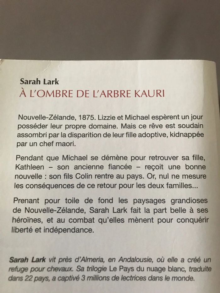 Livre L’ombre de l’arbre Kauri - photo numéro 3