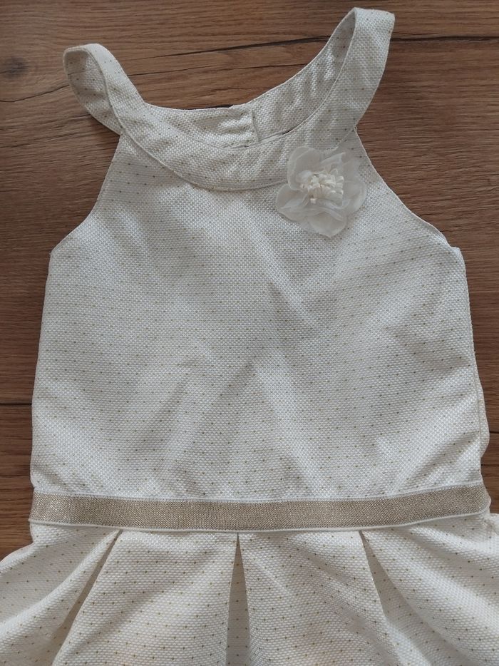 Belle robe de cérémonie 10 ans - photo numéro 2
