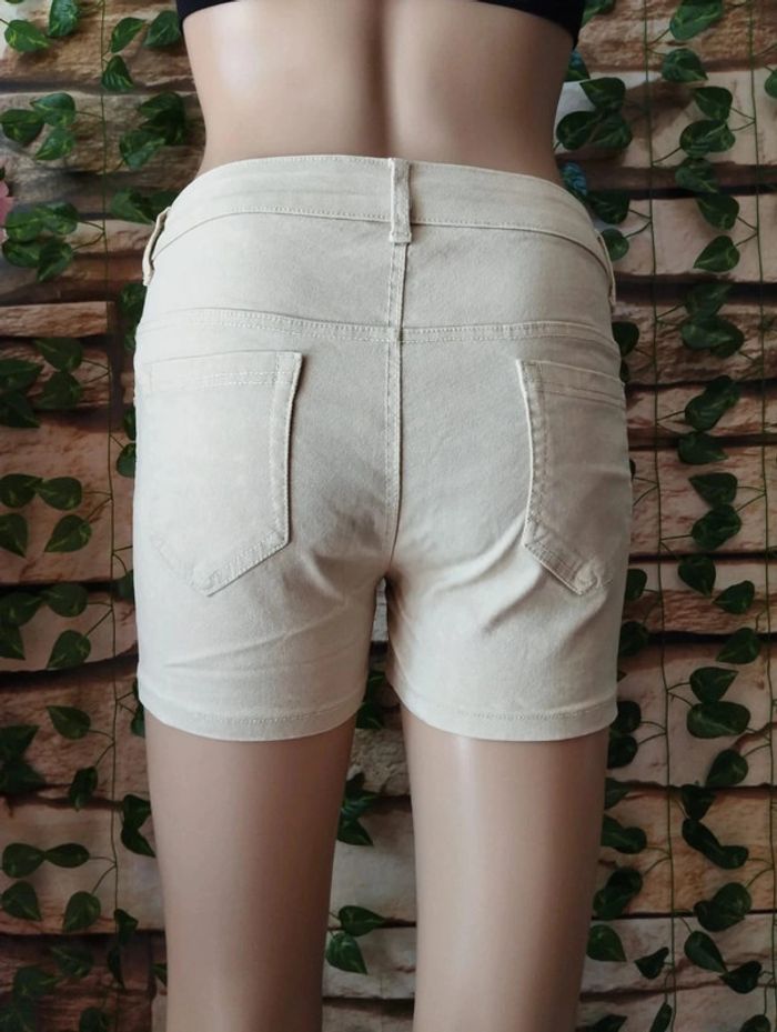 🌸Short beige Simply Chic Taille 40🌸 - photo numéro 3