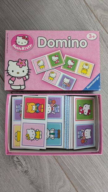 Domino Hello Kitty