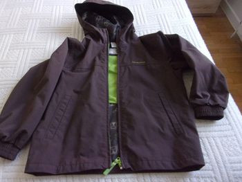 blouson coupe vent Quechua taille 10 ans