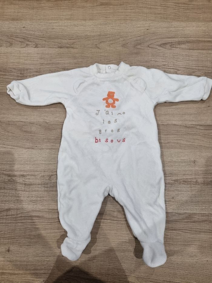 ​Pyjama Vertbaudet 3 mois "J'aime les gros bisous" Tres Bonne Etat