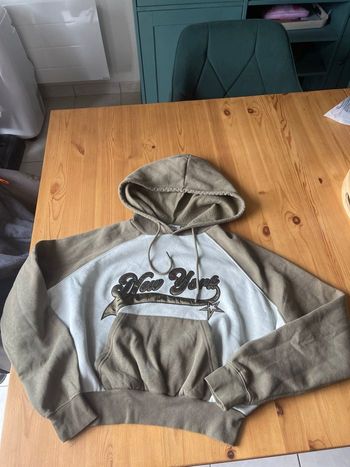 Sweat à capuche Jennyfer taille XS vert kaki 