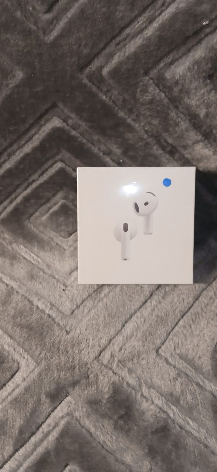 Airpods 4