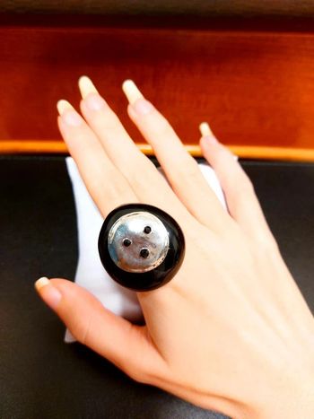 Magnifique bague fantaisie ajustable noire et argenté