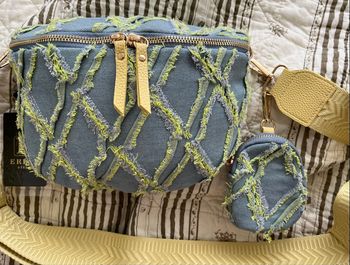 Sac banane bleu et jaune 